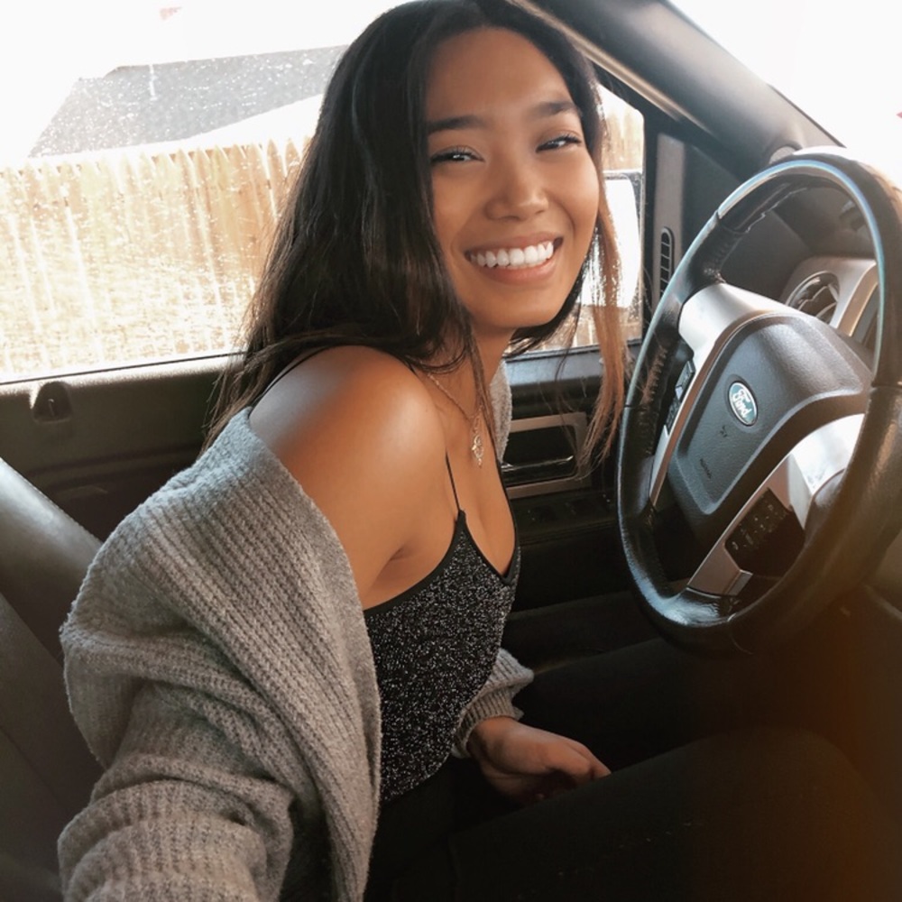 Meet your Posher, Sharlene